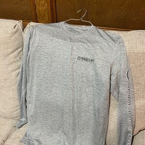 Magellan Outdoors Heather Gray Long Sleeve Tee
